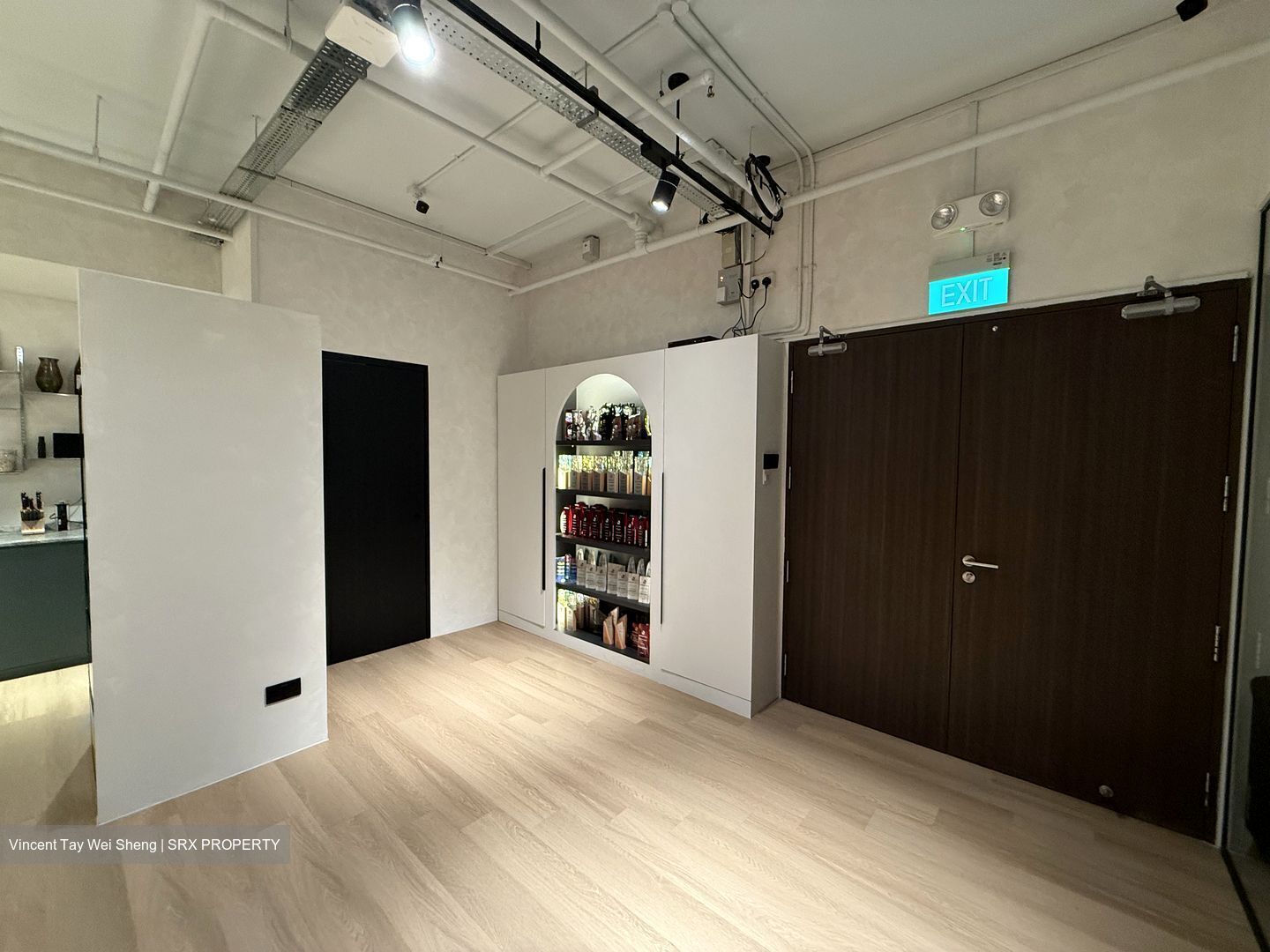Vertex (D14), Office #524021861